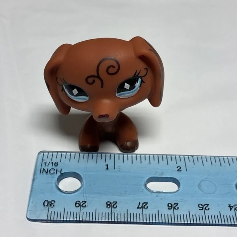 Littlest Pet Shop #640 Dachshund Brown Swirl Blue Diamond Eyes LPS